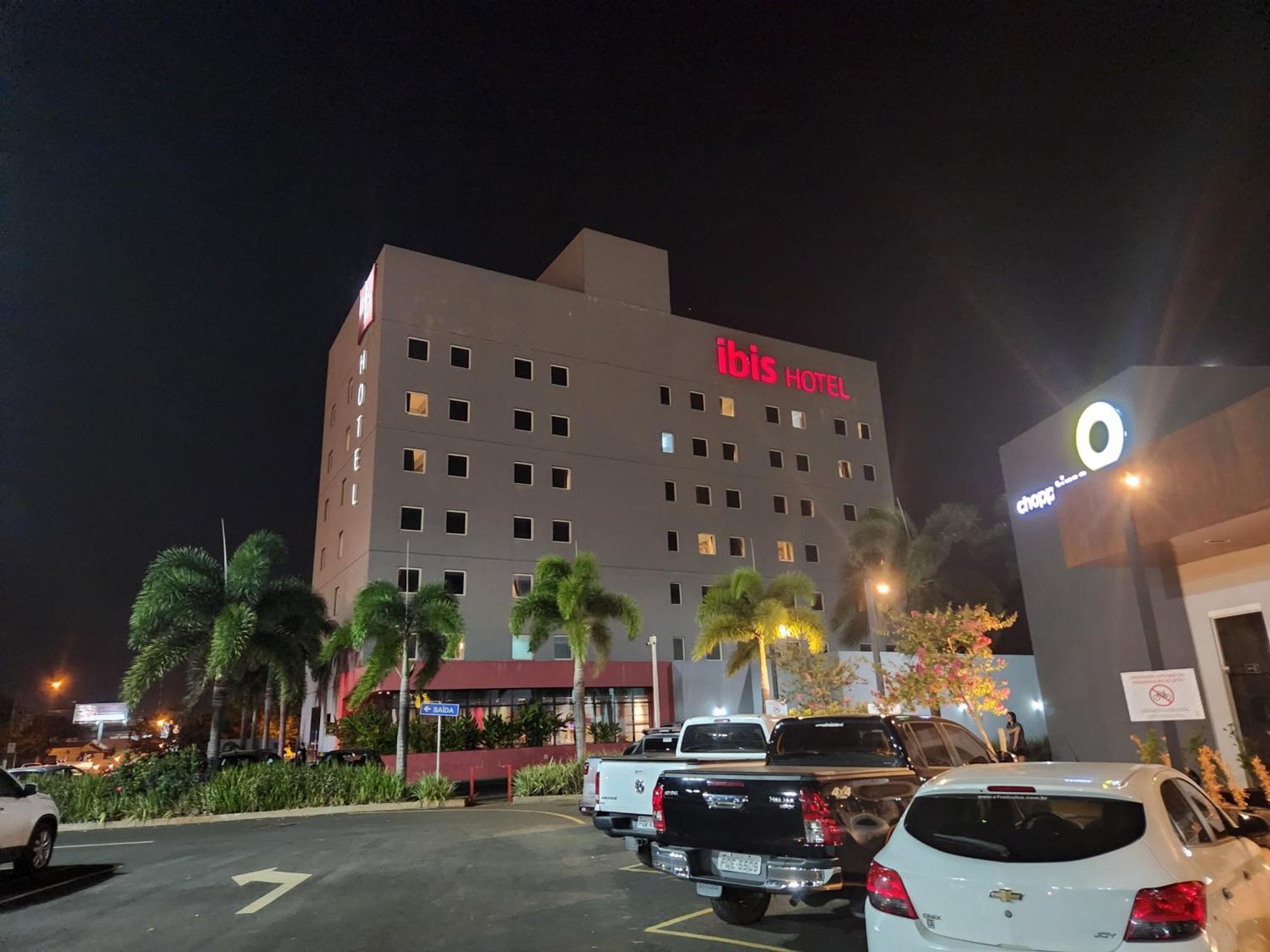 Hotel Ibis Jataí Extérieur photo