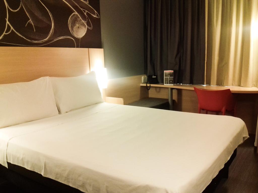 Hotel Ibis Jataí Extérieur photo