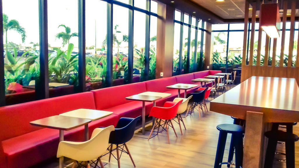 Hotel Ibis Jataí Extérieur photo